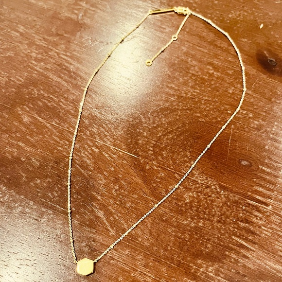 Kendra Scott Pendant Necklace - Picture 1 of 5